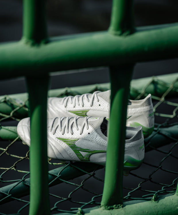 Mizuno Football