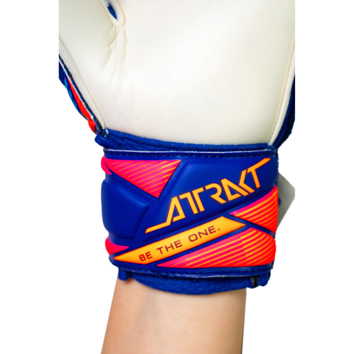 Reusch Attrakt Solid Junior Goalkeeping Gloves