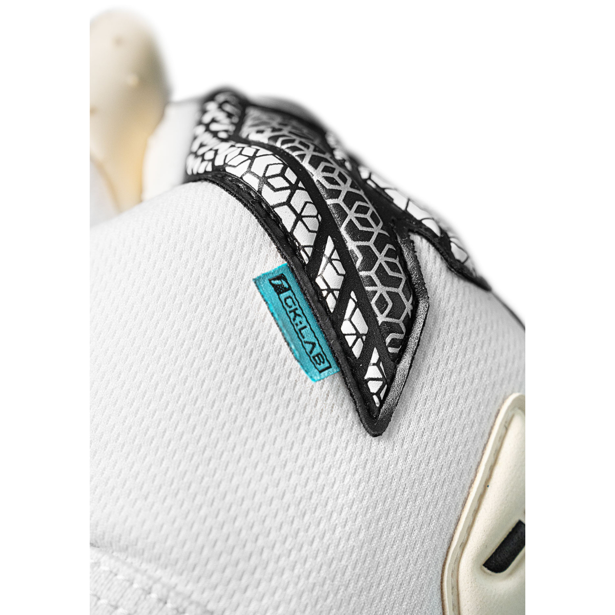 Reusch Attrakt Speedbump Goalkeeping Gloves