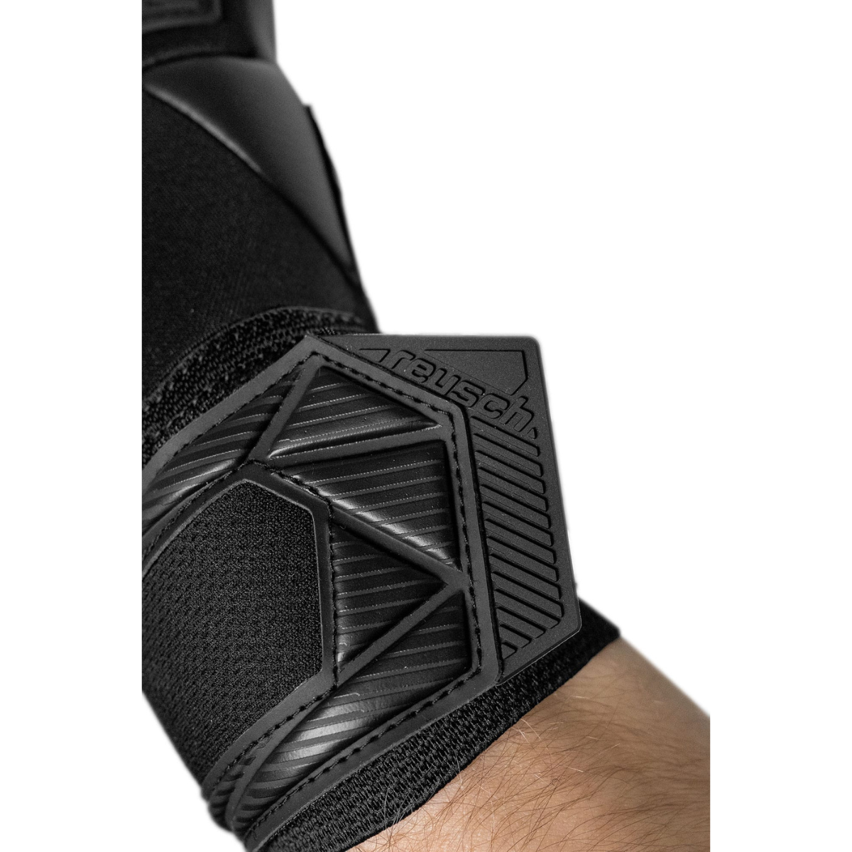 Reusch Attrakt Freegel Infinity Goalkeeping Gloves