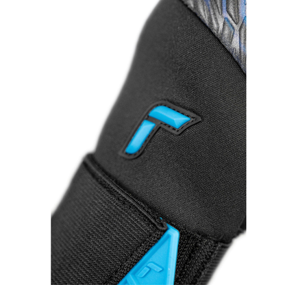 Reusch Venomous Infinity Goalkeeping Gloves