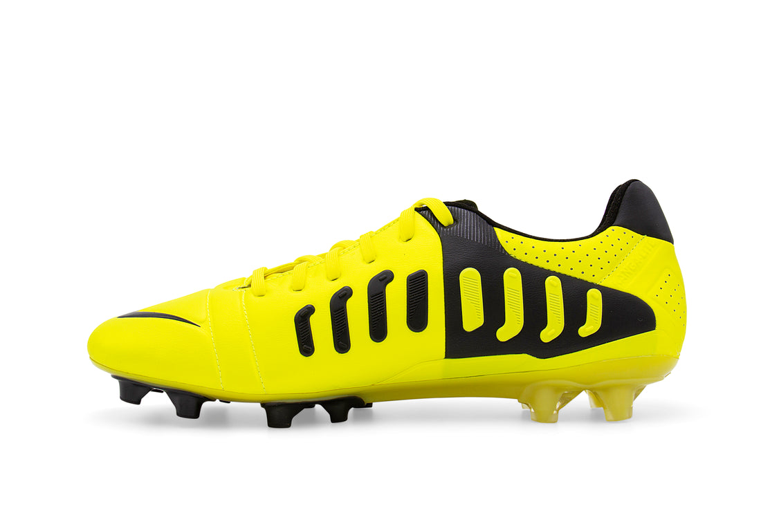 Nike CTR 360 Maestri III Remake FG